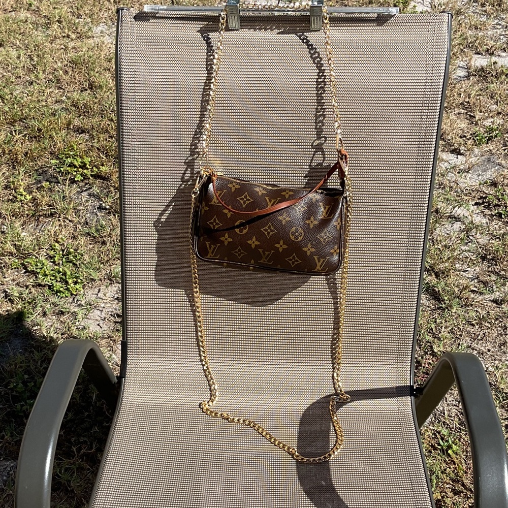 Louis Vuitton Monogram Crossbody Bag with Gold Chain